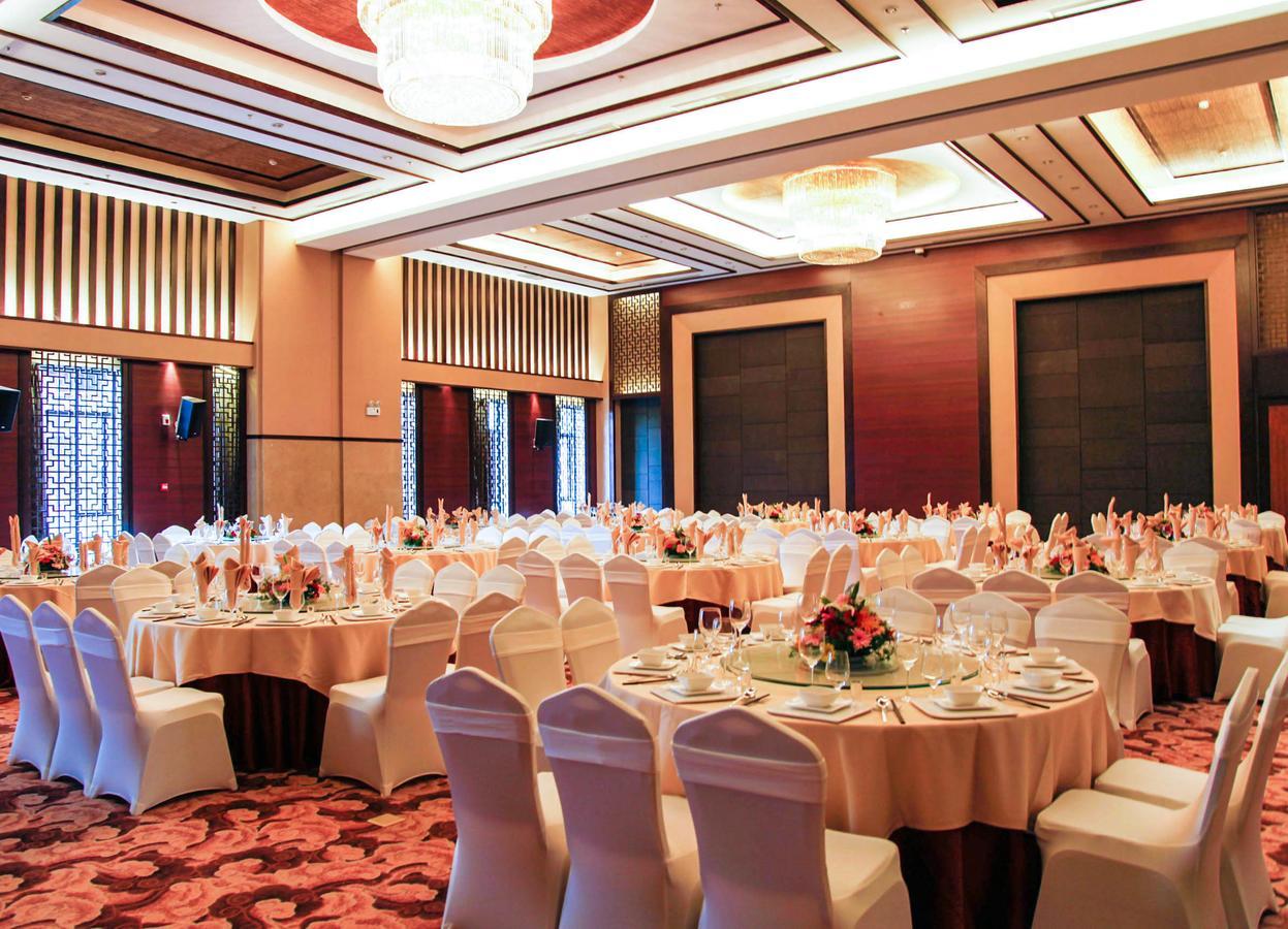 Cloud Luo Ping Hotel Luoping Buitenkant foto