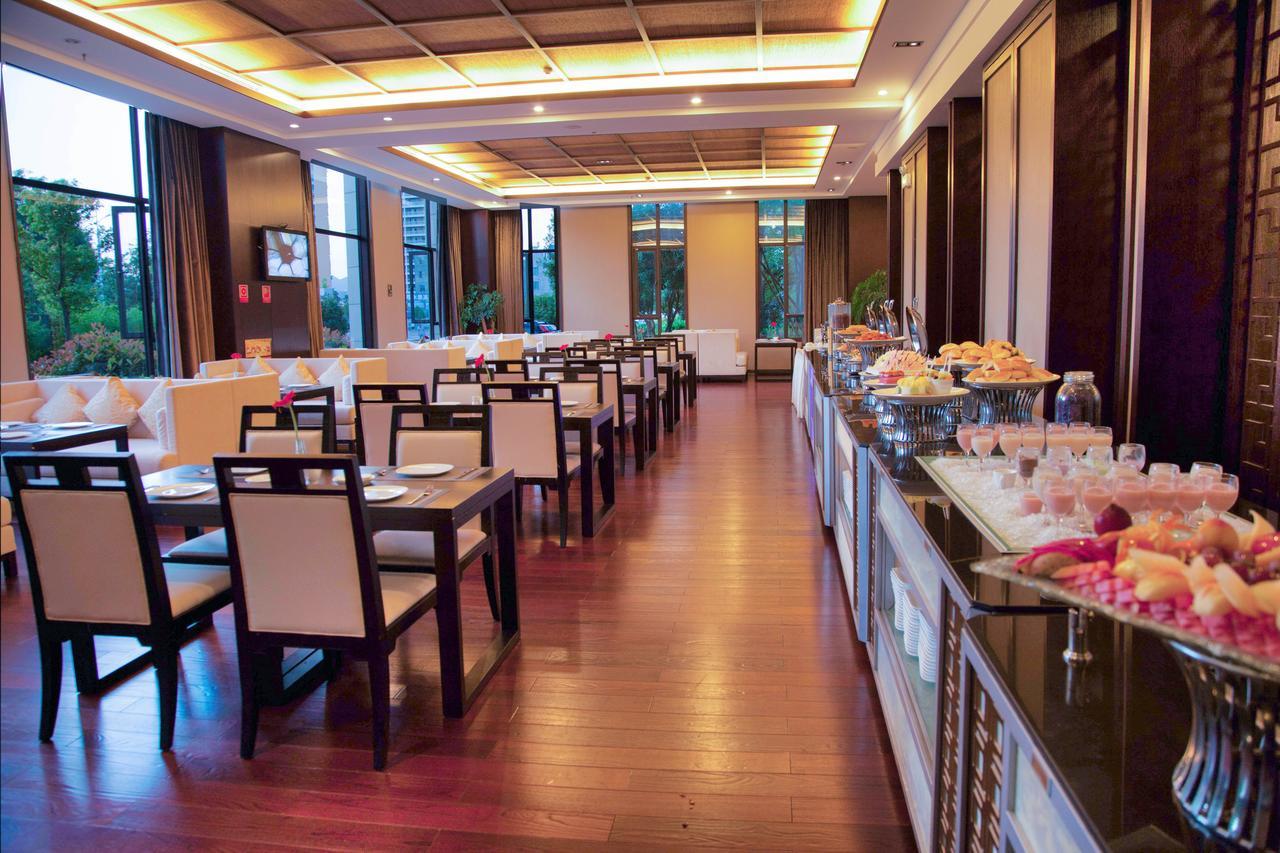 Cloud Luo Ping Hotel Luoping Buitenkant foto